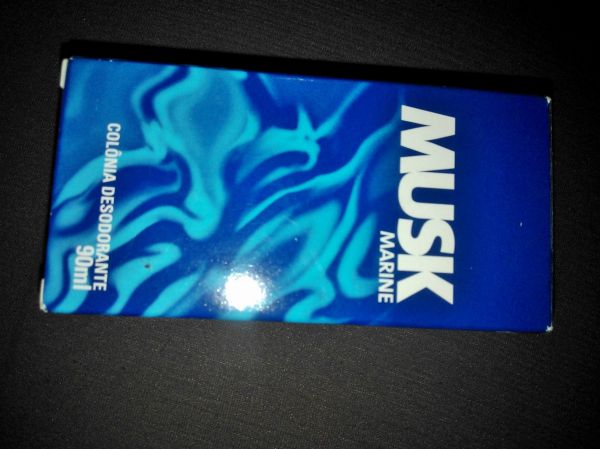 Colônia Musk marine masculino